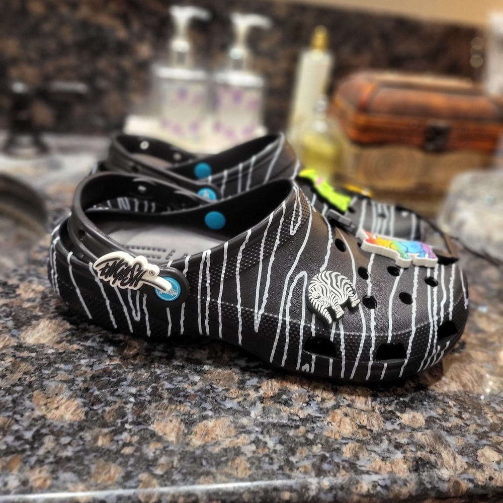 Black crocs